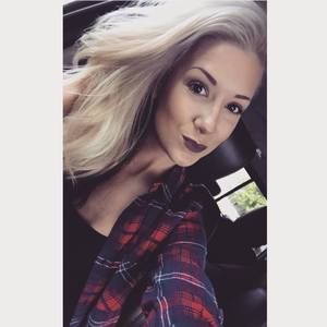 Meet your Posher, Courtney